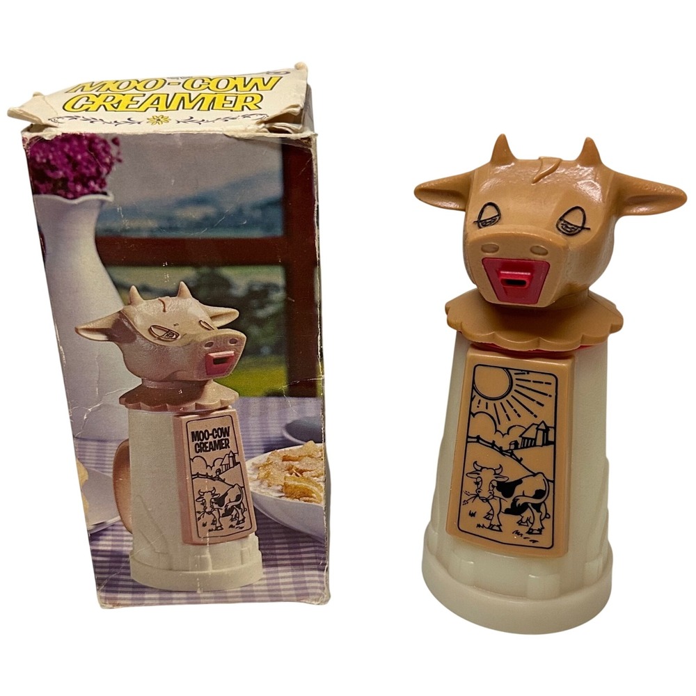 Vintage Whirley Industries Moo-Cow Creamer Plastic Milk Dispenser with Box USA